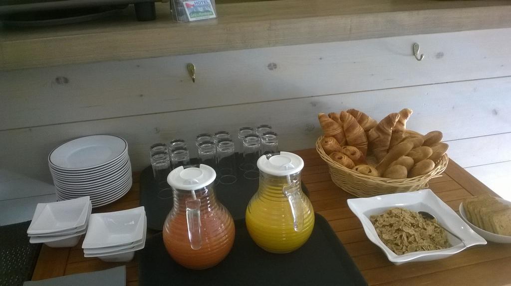 Hotel Golf Et Montagne Talloires Zewnętrze zdjęcie