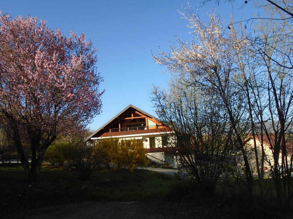 Hotel Golf Et Montagne Talloires Zewnętrze zdjęcie
