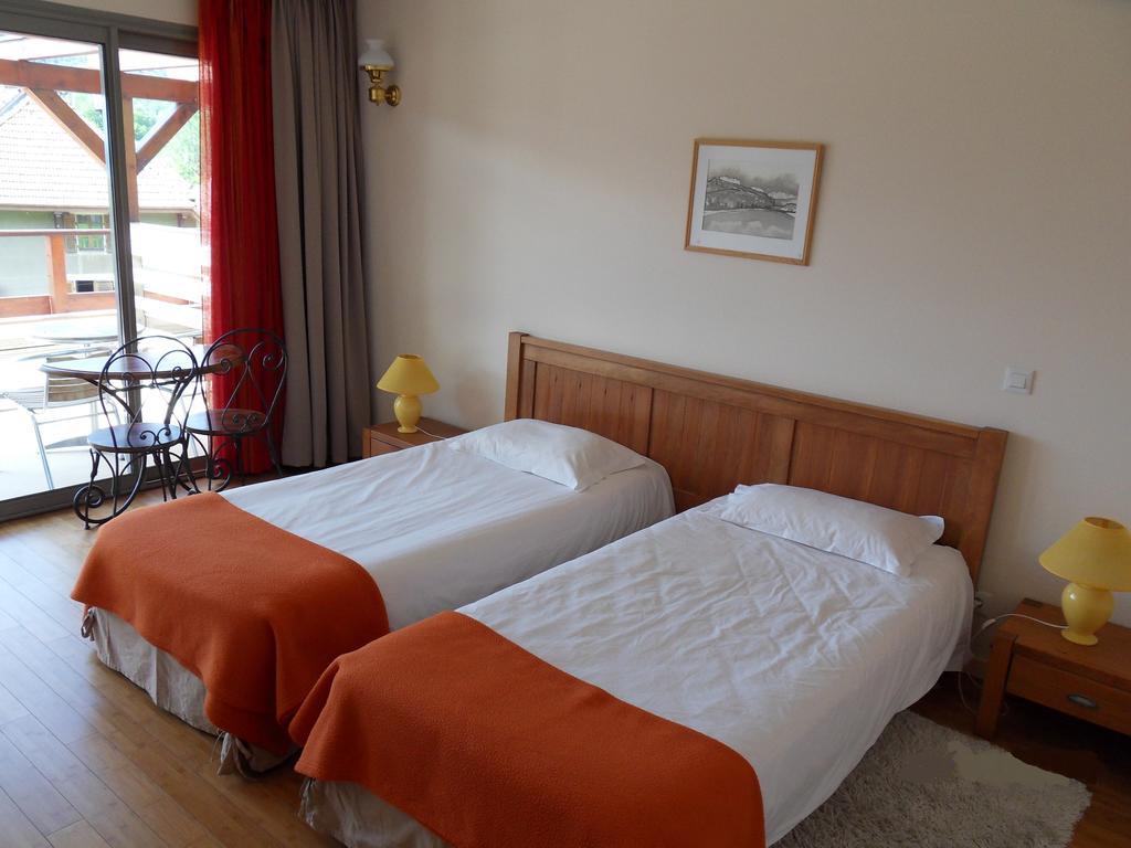 Hotel Golf Et Montagne Talloires Zewnętrze zdjęcie